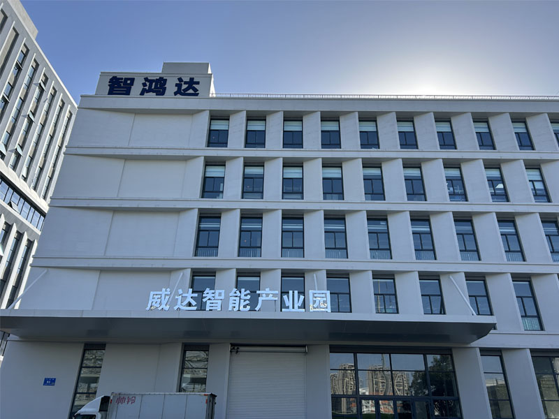 威達(dá)電子2200平方SMT10萬級(jí)潔凈車間安裝完工交付